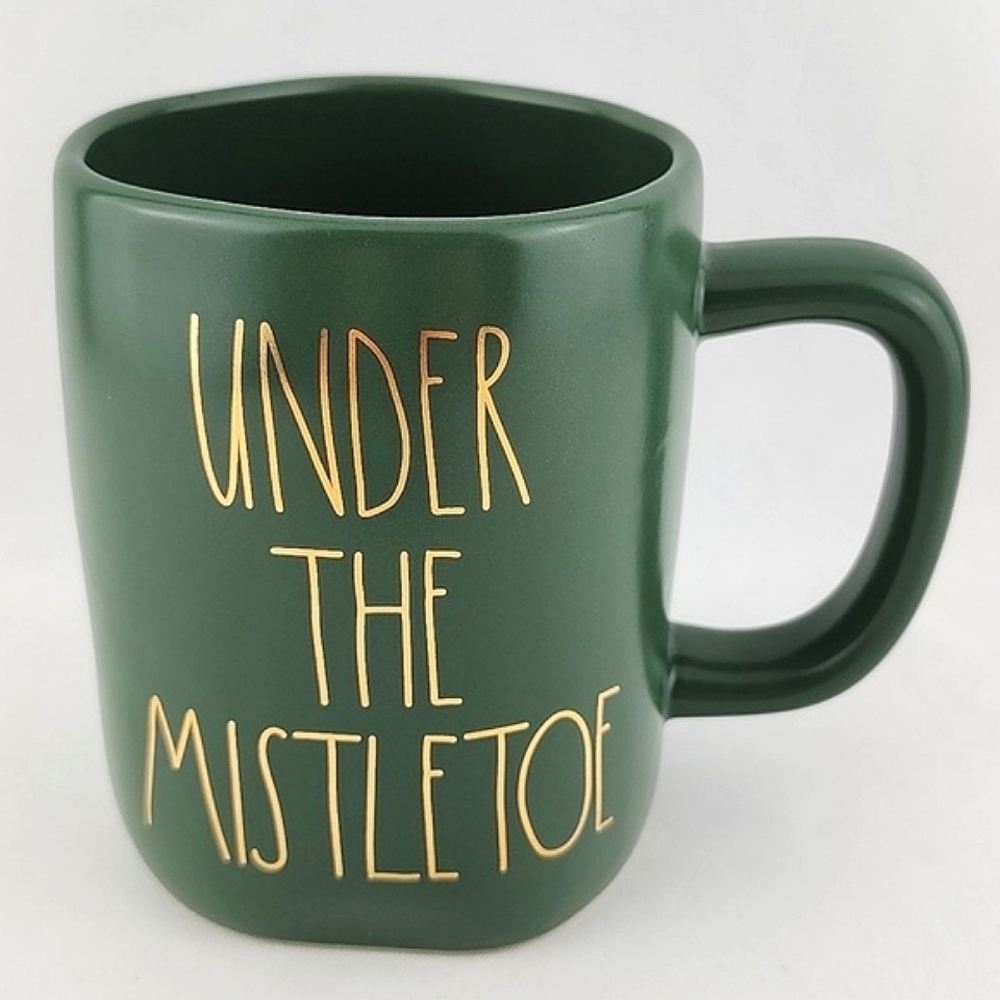 RAE DUNN Green Mug Large Letters Gold UNDER THE MISTLETOE Festive Holidays
